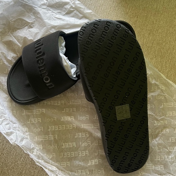 Lululemon restfeel slide - Picture 5 of 5